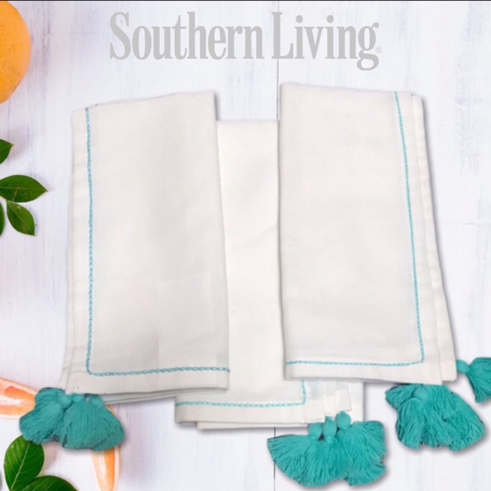 Southern Living Summer Tassel Napkins in Aqua